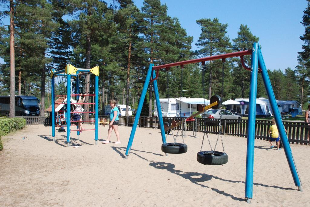 Hostel Hudiksvall Malnbaden Camping ภายนอก รูปภาพ