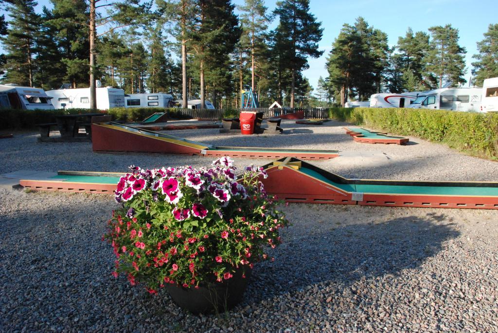 Hostel Hudiksvall Malnbaden Camping ภายนอก รูปภาพ