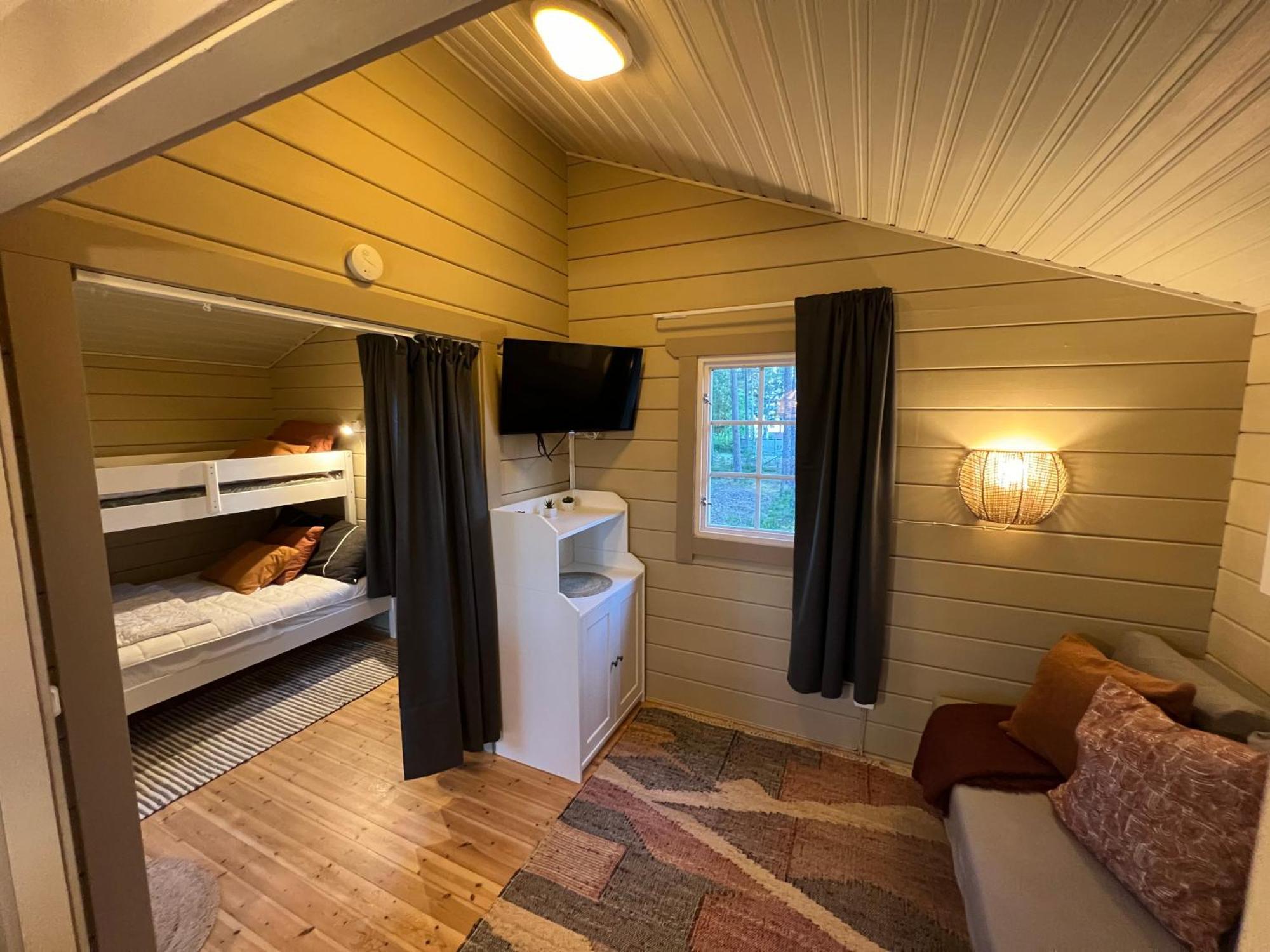 Hostel Hudiksvall Malnbaden Camping ภายนอก รูปภาพ